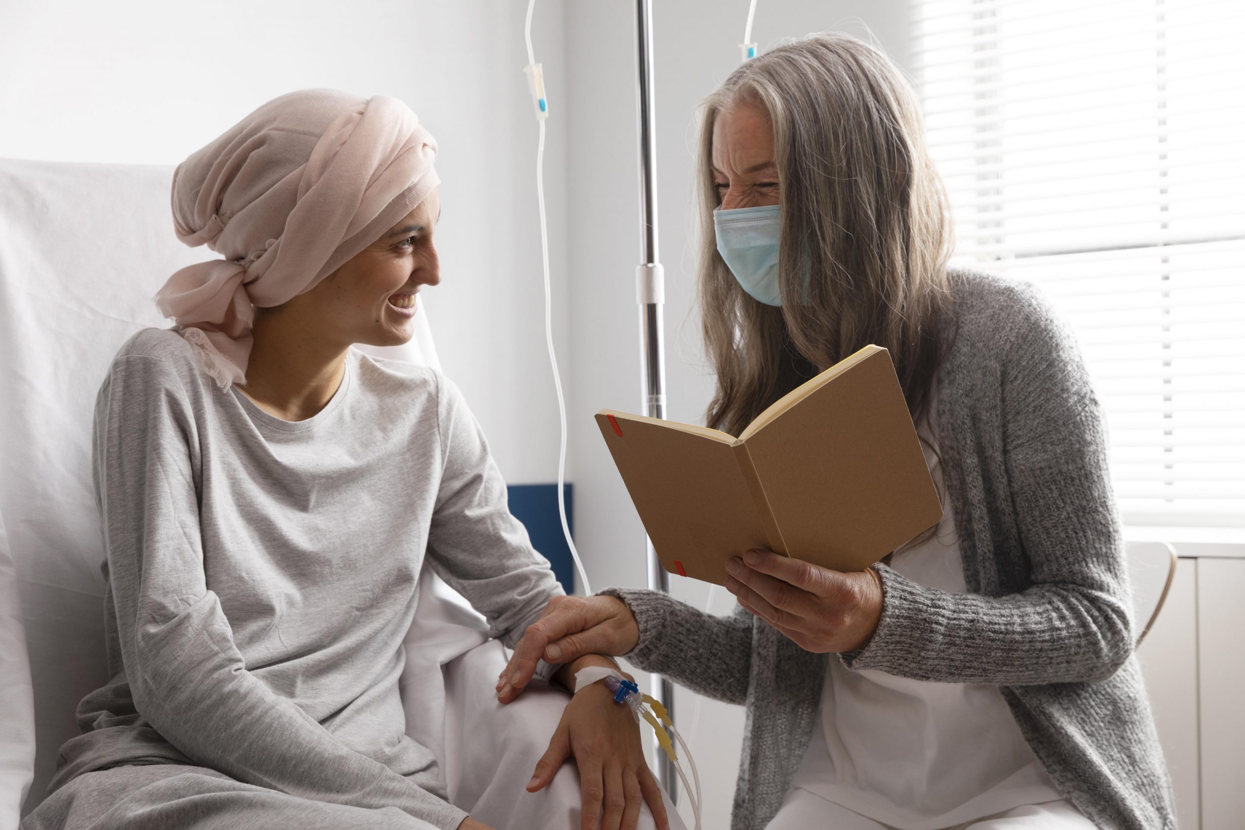 Você não está sozinho na luta contra o câncer: a importância do apoio na jornada oncológica.