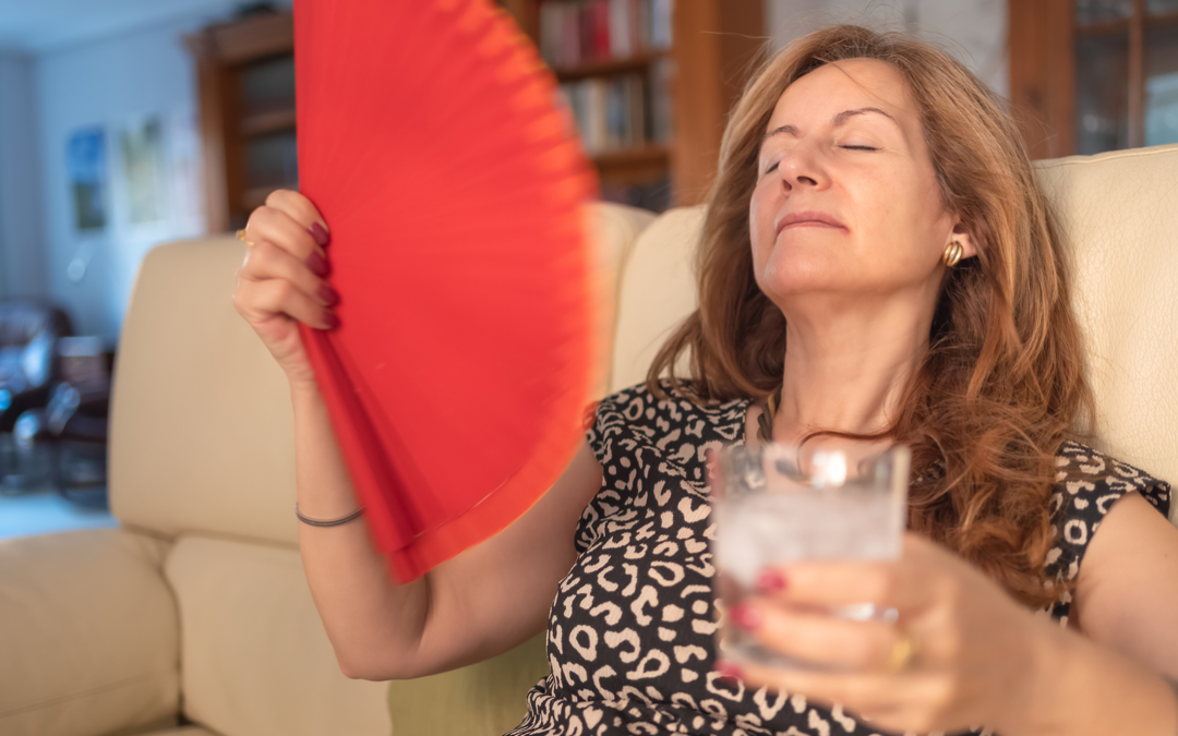 Calor e vermelhidão no rosto podem ser tumor neuroendócrino, não menopausa